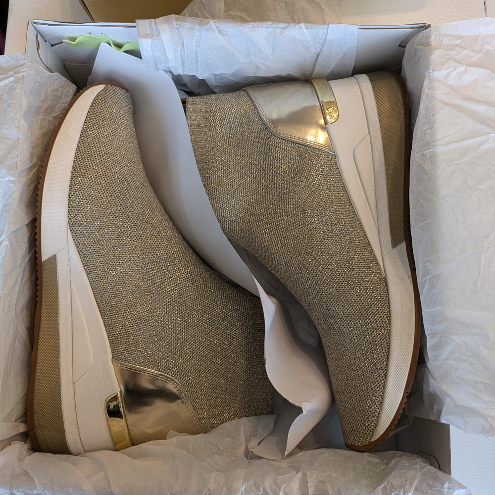 Michael Kors Skyler booties size 11